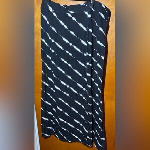 Sonoma Black and White Patterned Maxi Skirt, size XL